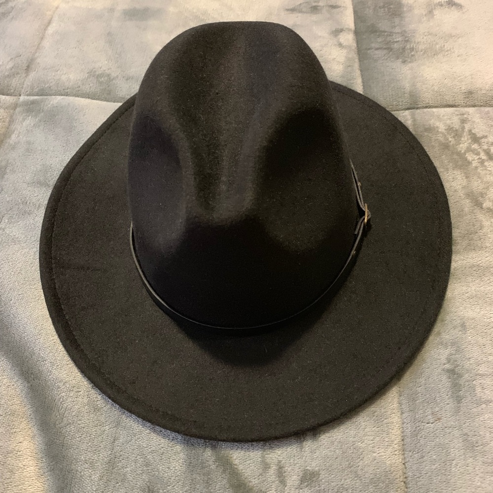TRENDY WIDE BRIM FEDORA